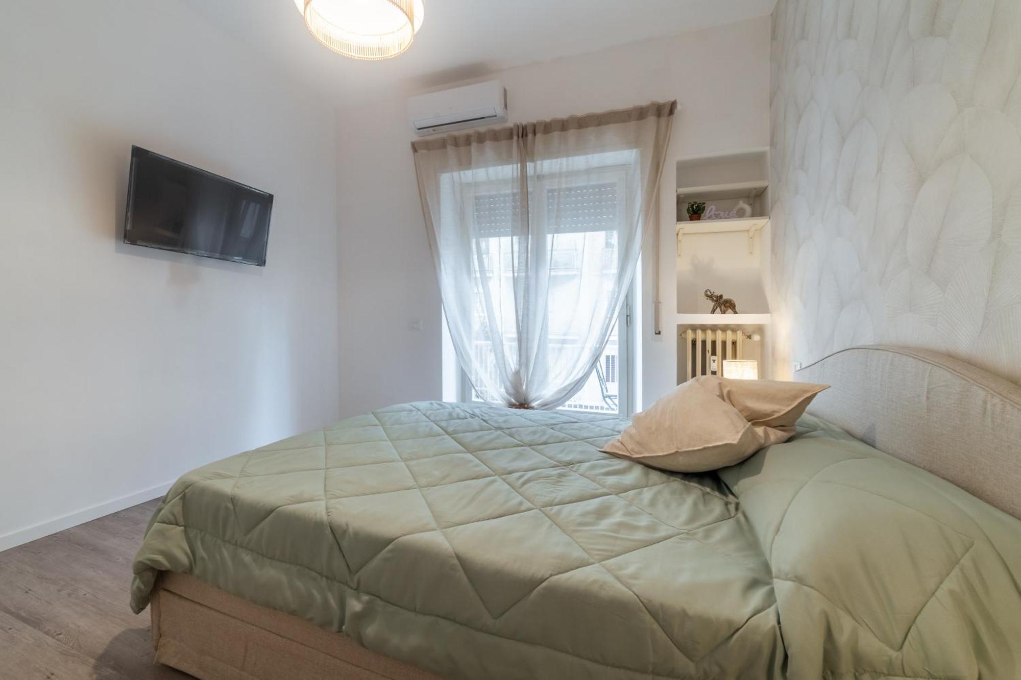 Vatican Shabby Double Bedrooms * Rome